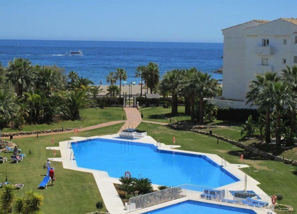 Beachfront In Puerto Banus, Playa Rocio Appartement Marbella